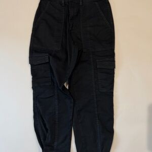 Banana Republic Black size 4 Baggy Cargo Pants